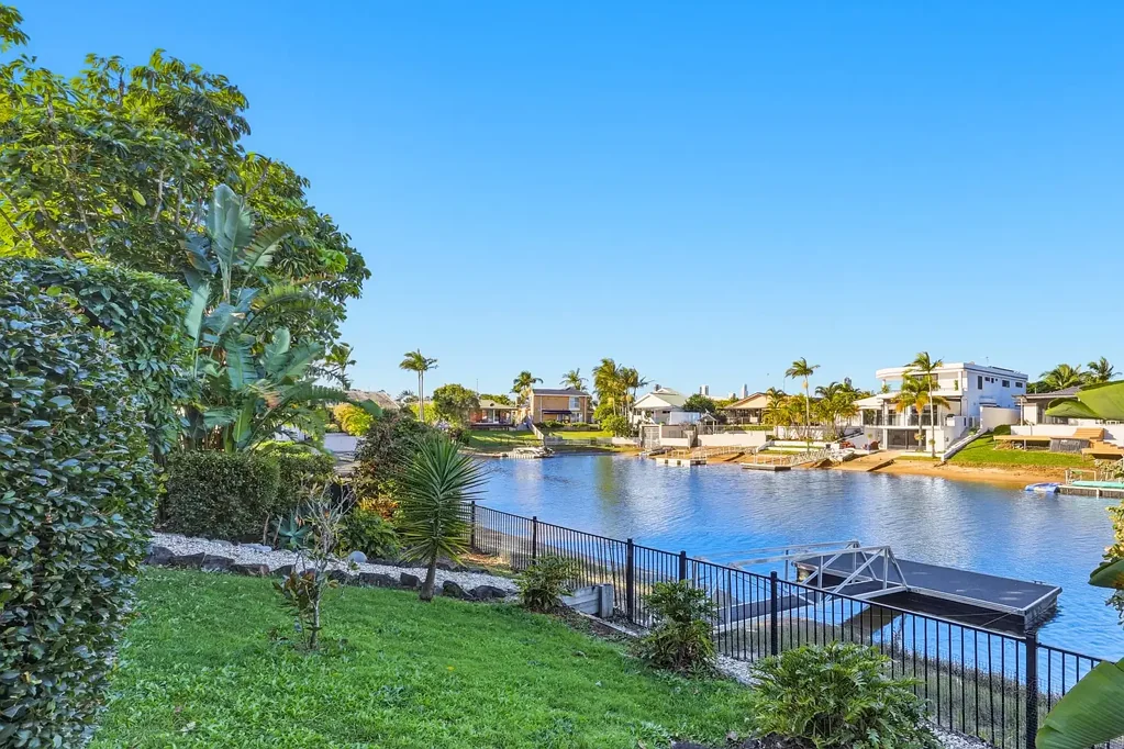 Bundall 5chambre New to Market - Sprawling Single Level Waterfront -dual living opportunity- 
Interstate investor wants it Sold- Hurry to Secure