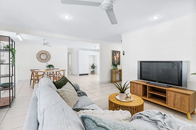 Mooroobool 3कमरा Fantastic Family Starter in a Quiet Cul-de-Sac