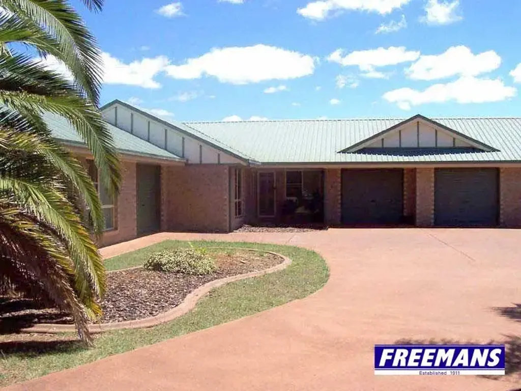 2 Bedroom Unit in Quiet Complex