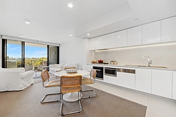 43/7 Davies Road, Claremont