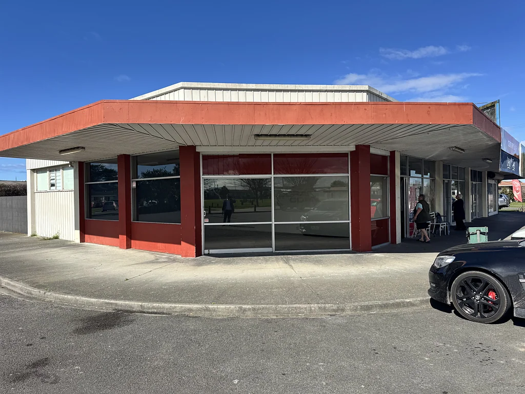 Pirimai Trinity Crescent Shopping Centre for lease