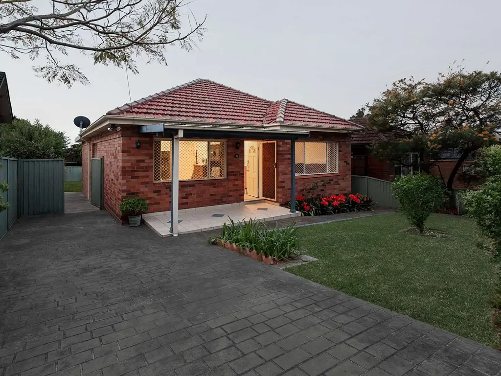 FAMILY HOME IN HANDY LOCATION