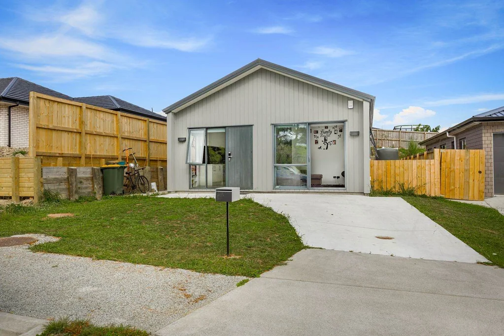 Bedrooms in Helensville