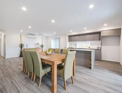 Address Withheld, Caboolture, QLD 4510, 4 ห้องนอน, 2 ห้องน้ำ, House