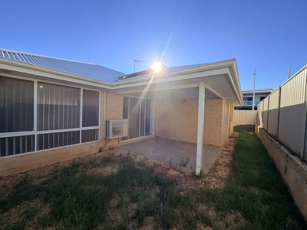 Light, Bright & Spacious 4 Bedroom Home