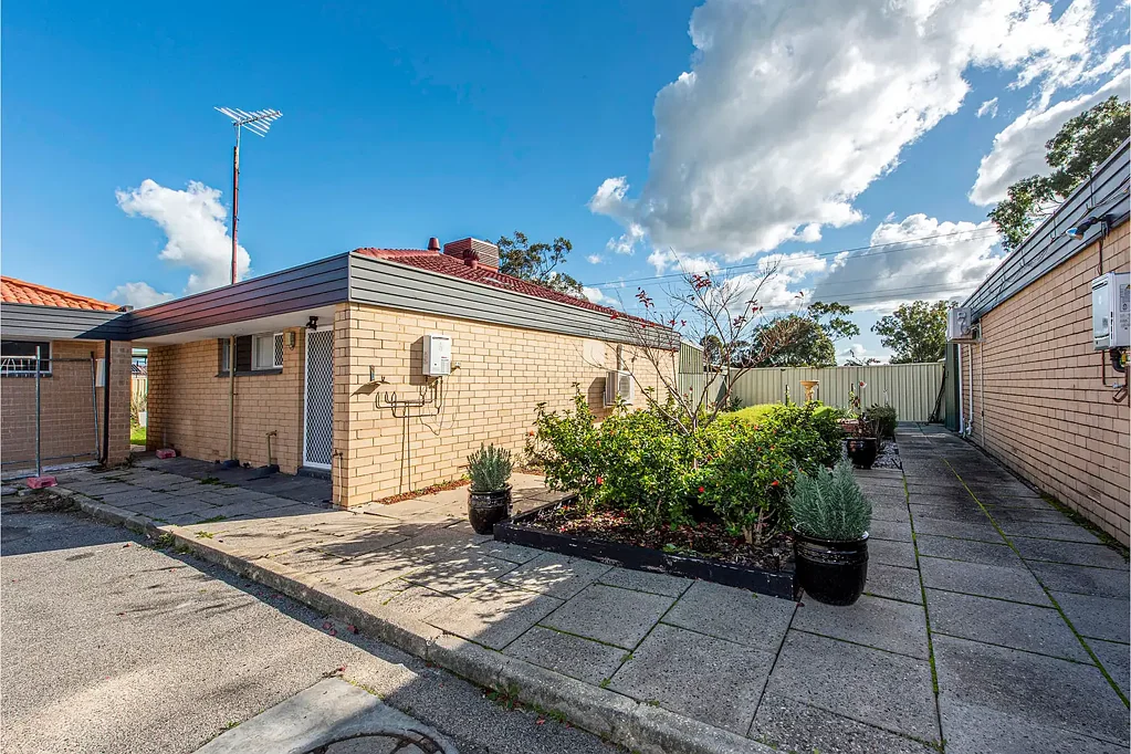 6/4 Uldina Place, Pinjarra, WA 6208