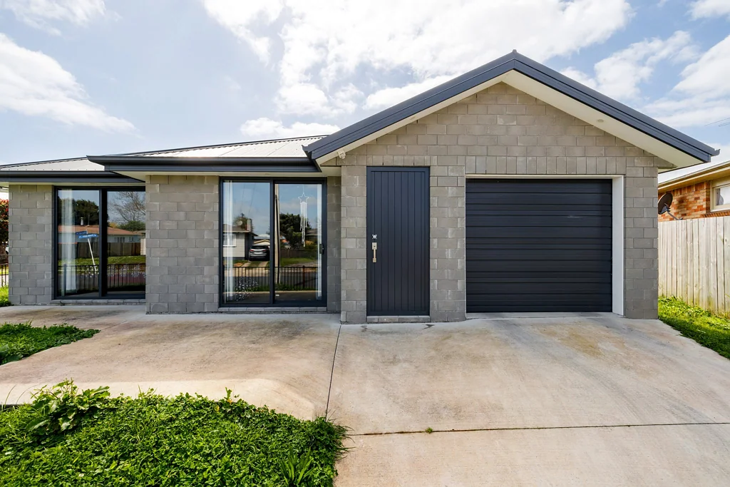 4/2 Masefield Drive, Enderley, Hamilton, Waikato