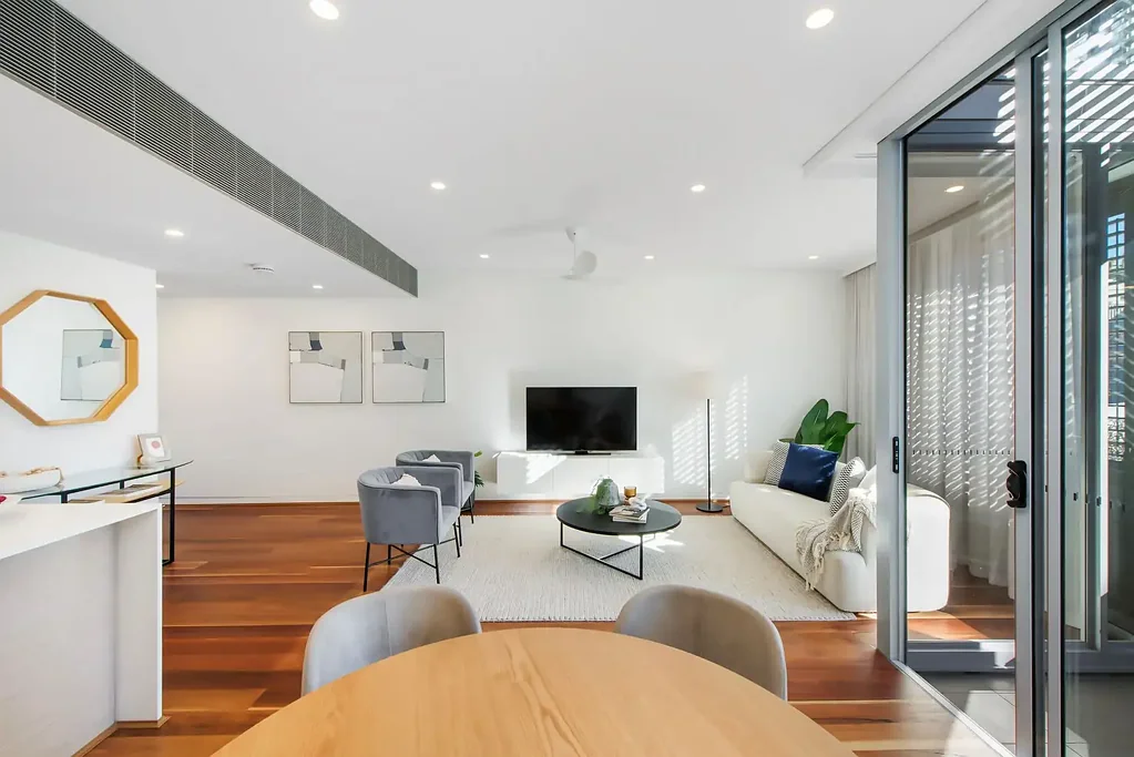 Cammeray 2 Slaapkamer Dual-level luxury, esteemed village heart address