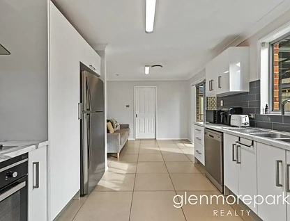 29 Talara Avenue, Glenmore Park, NSW 2745, 4 ਕਮਰੇ, 2 ਬਾਥਰੂਮ, House