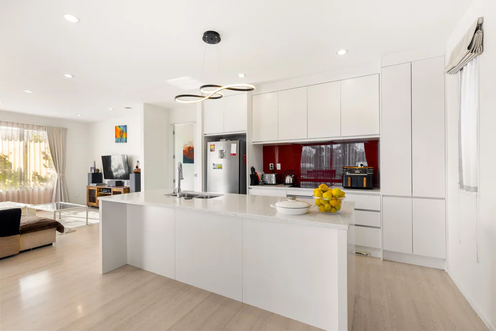 Huapai 5બેડરૂમ Sun, Space and Modern Family Living!