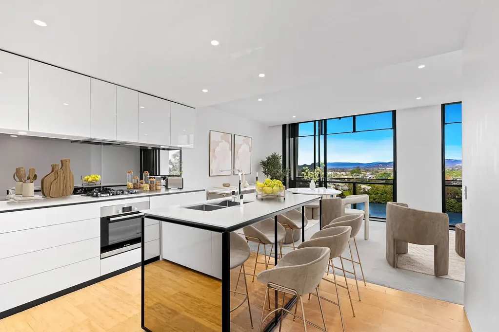 604D/1 The Concourse, Benowa, QLD 4217