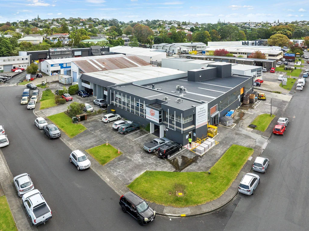 Wairau Valley TIGHTLY HELD WAIRAU INDUSTRIAL: 1,000M²