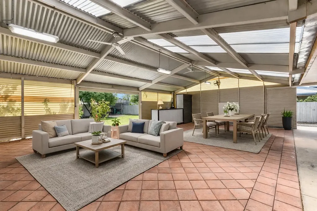 11 Adelaide Road, Millicent, SA 5280