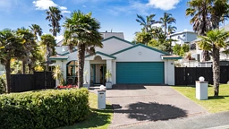 8 Taroka Close, Pinehill