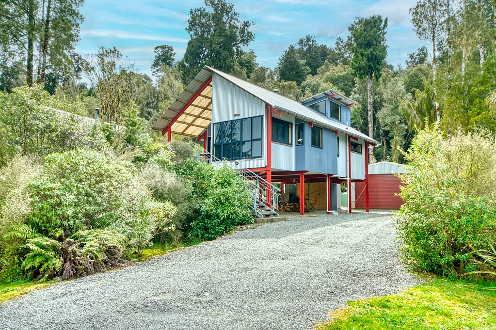 17 Korua Street, Lake Brunner, Grey, West Coast