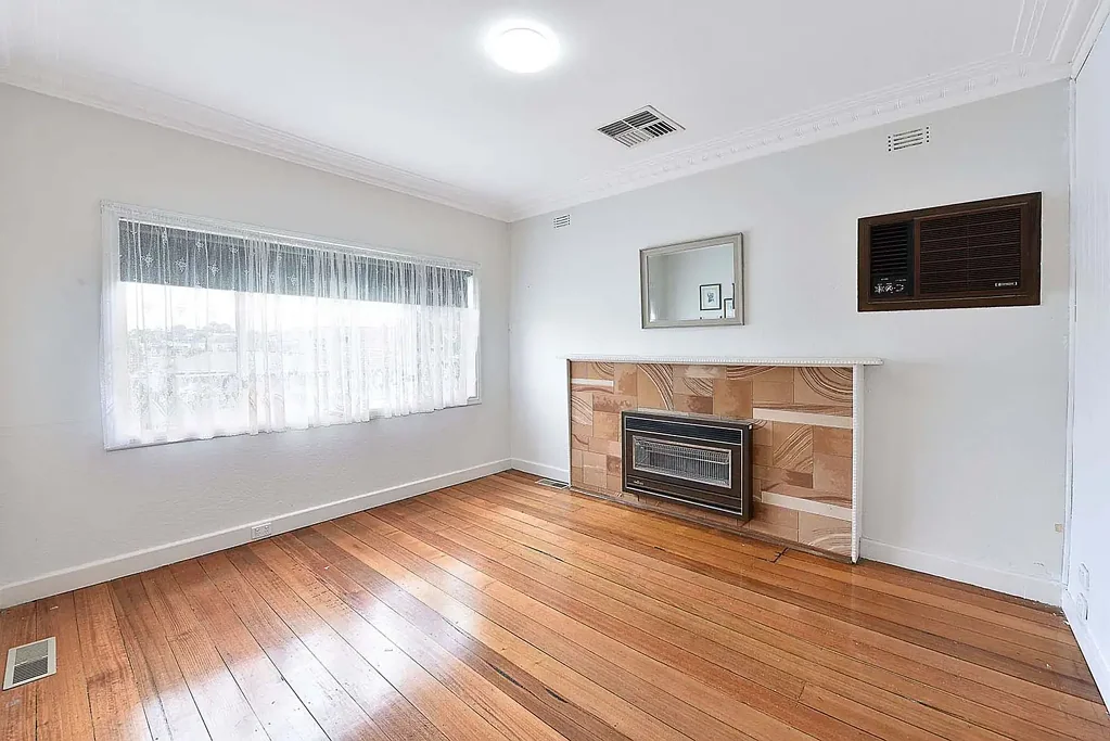 Charming Essendon Home in a Sought-After Lifestyle Location