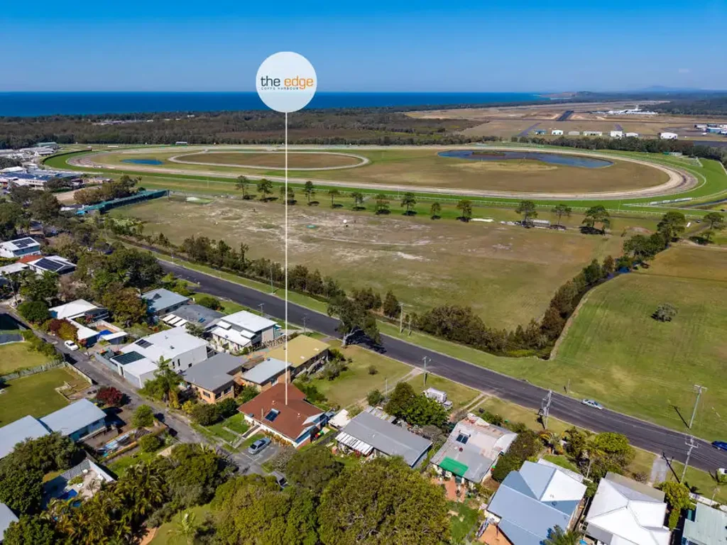 Coffs Harbour 5Kwarto Dual Living, Dual Street Frontage & R3 Zoning...