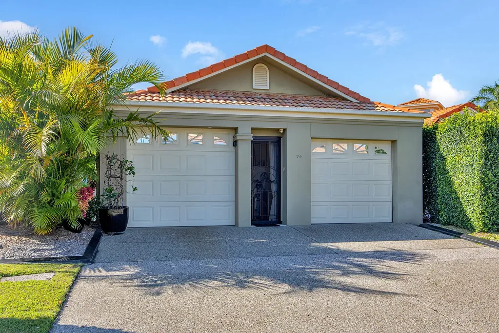 70/76 Bayview Street, Runaway Bay, QLD 4216