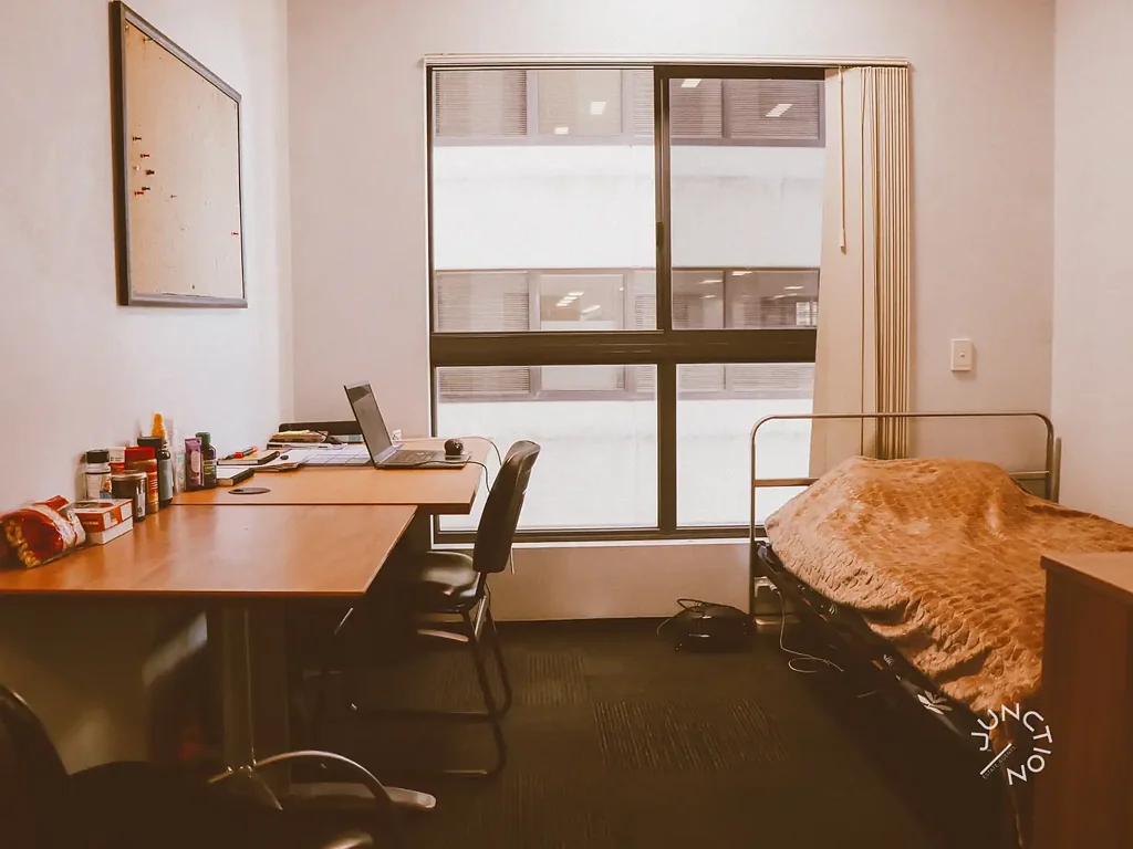 Brisbane City 1 Bedroom Gold Mine Opportunity: Investing in the Heart of the CBD