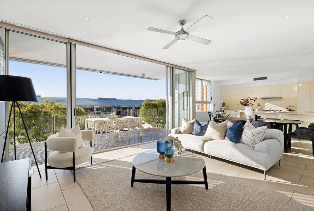 Luxury Harbourfront apartment with spectacular City views