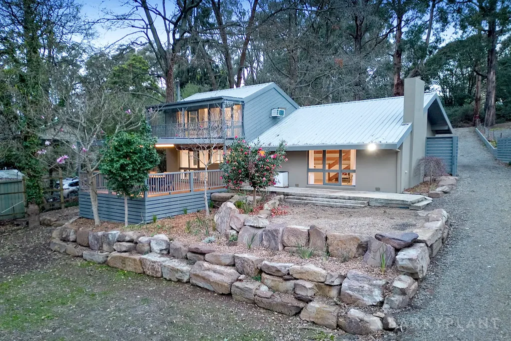 5 Orchard Grove, Emerald, VIC 3782