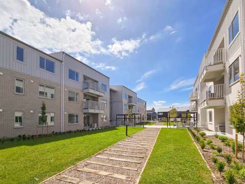 Henderson 2房  Stop Renting and Start Owning Your Own Property!