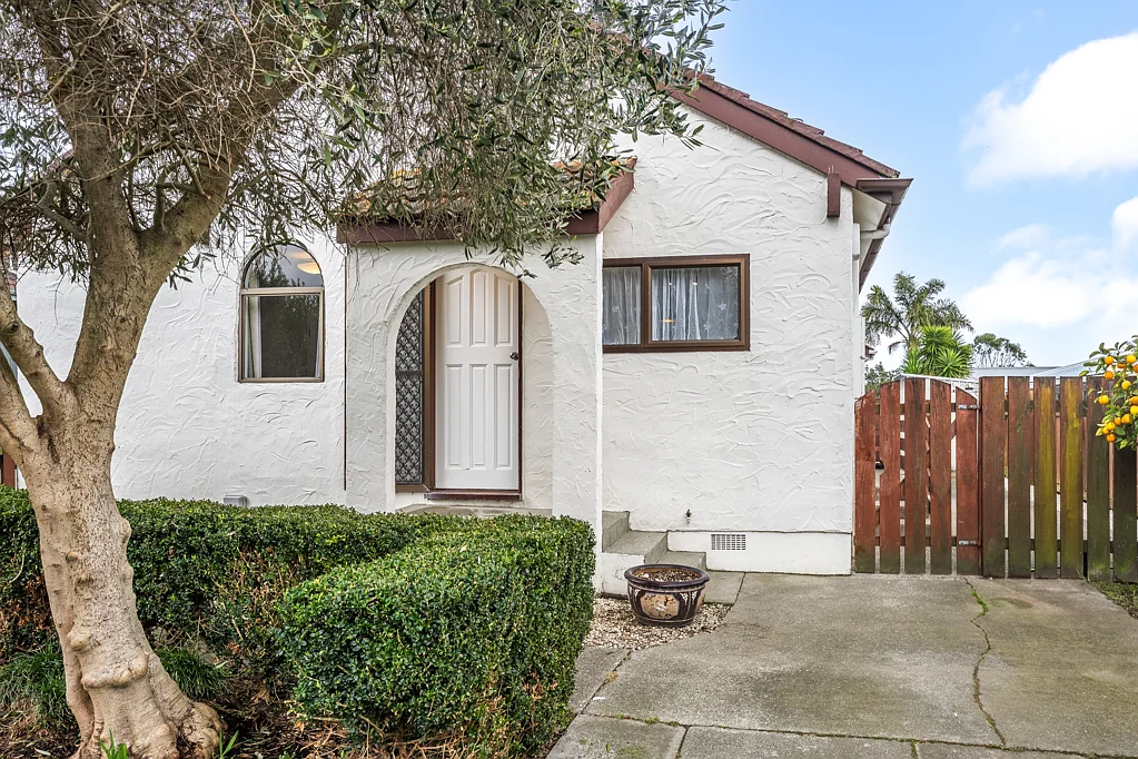 Paraparaumu 2部屋 Start, Smart and Stay - Auction!