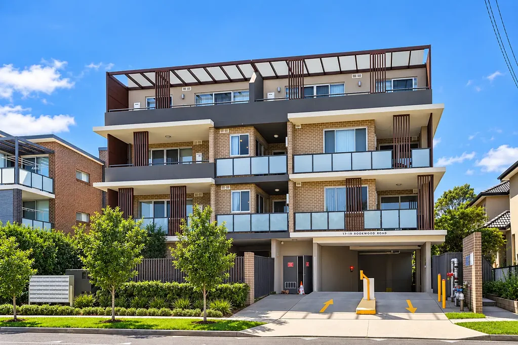Yagoona 2ਬੈੱਡਰੂਮ MUST BE SOLD | MODERN 2 BEDROOM APARTMENT WITH ENSUITE & PARKING!