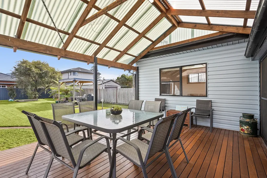 East Corrimal 3Habitaciones Beachside charm on a peaceful and level 645sqm (approx.) block