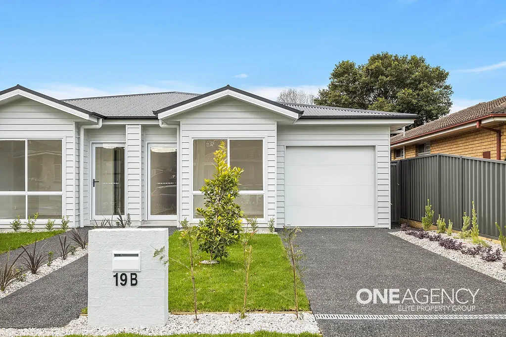 SPACIOUS FAMILY LIVING IN A PRIME BROWNSVILLE POCKET