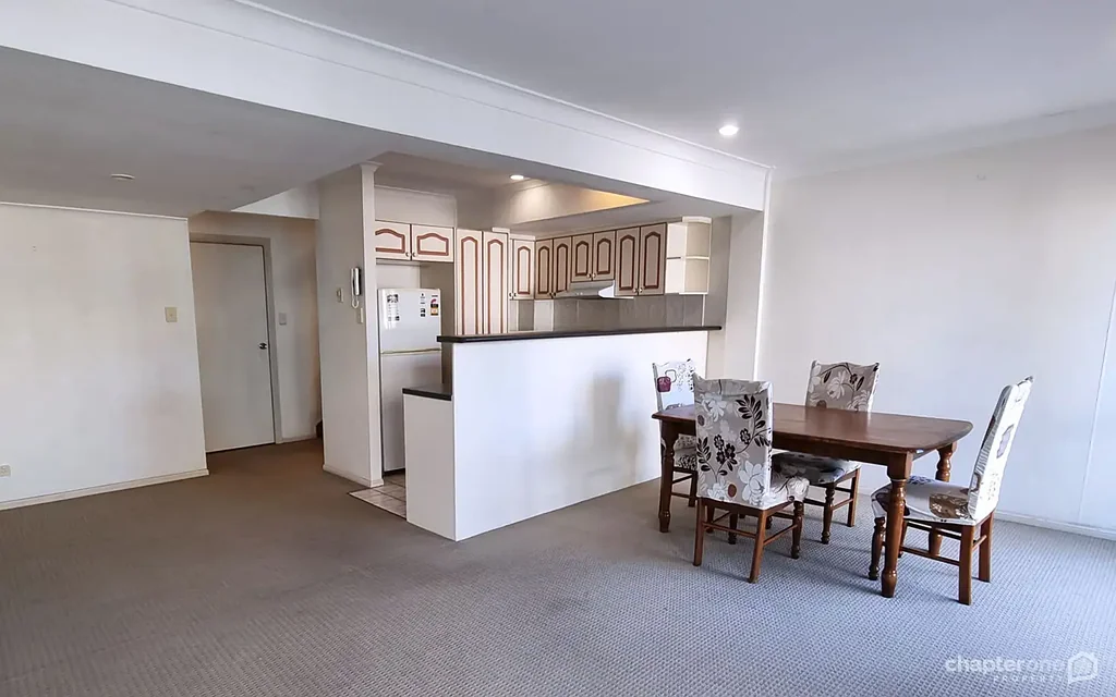 Furnished Townhouse!! In Prime Location!!!!