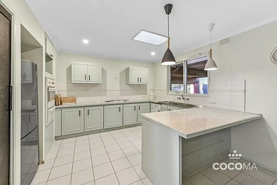 24 Serpentine Road, Keysborough, VIC 3173, 3 slaapkamers, 1 badkamers, House