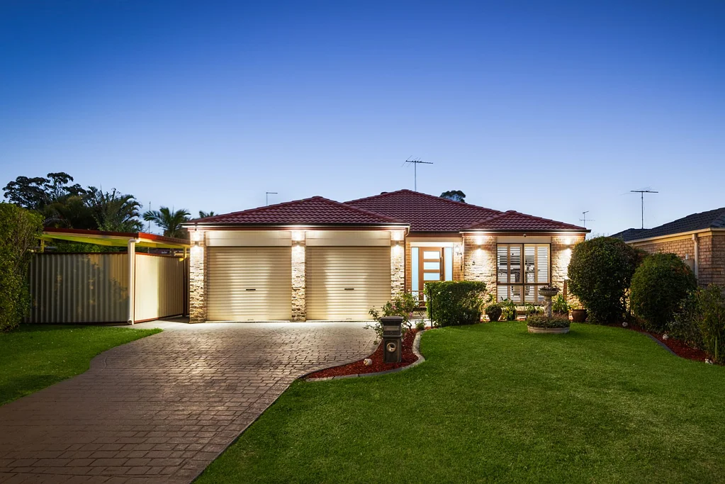 5 Warin Place, Glenmore Park, NSW 2745