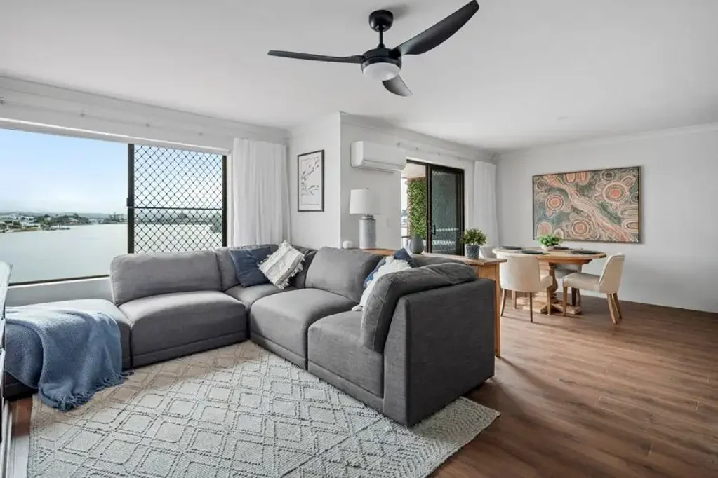 Mermaid Waters 2房  Sellers Have Purchased Elsewhere - Property Must Be Sold!