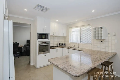 ਰਸੋਈ - 32 Carr Crescent, Warwick, WA 6024