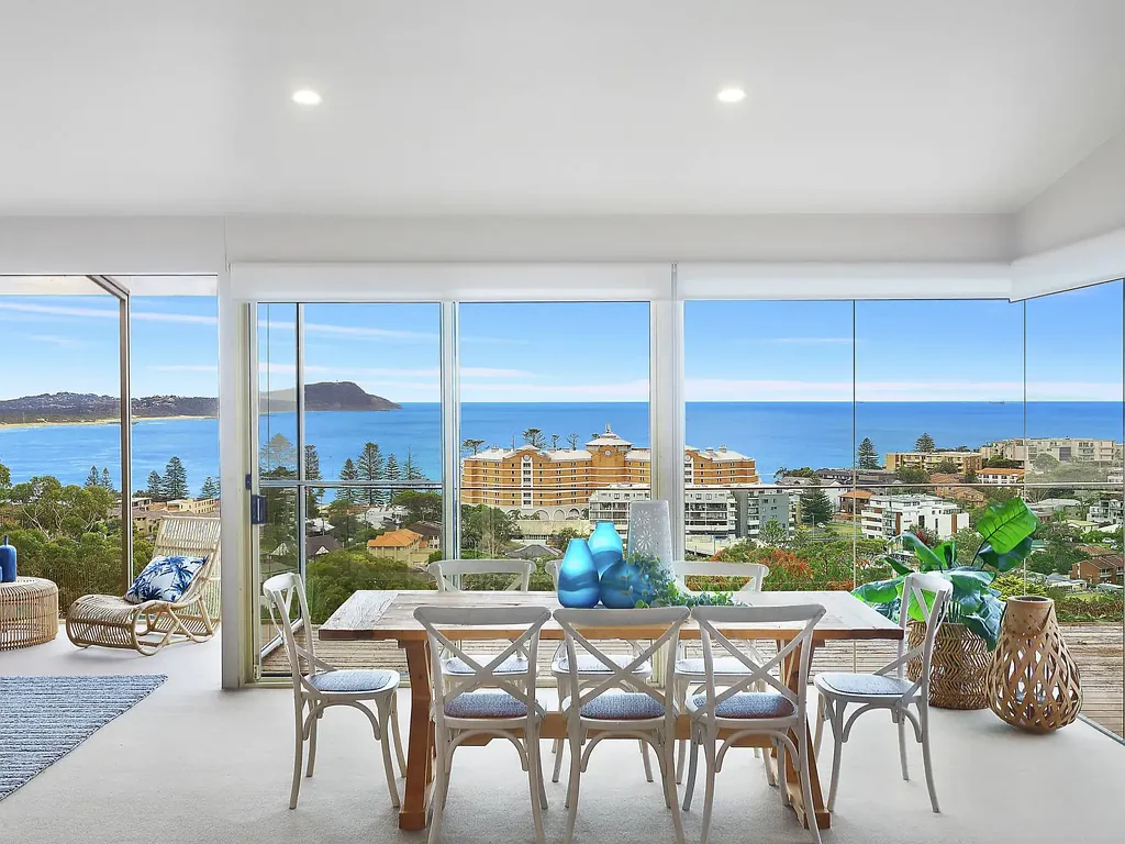 Terrigal 4房  Show stopper with 180 degree ocean views