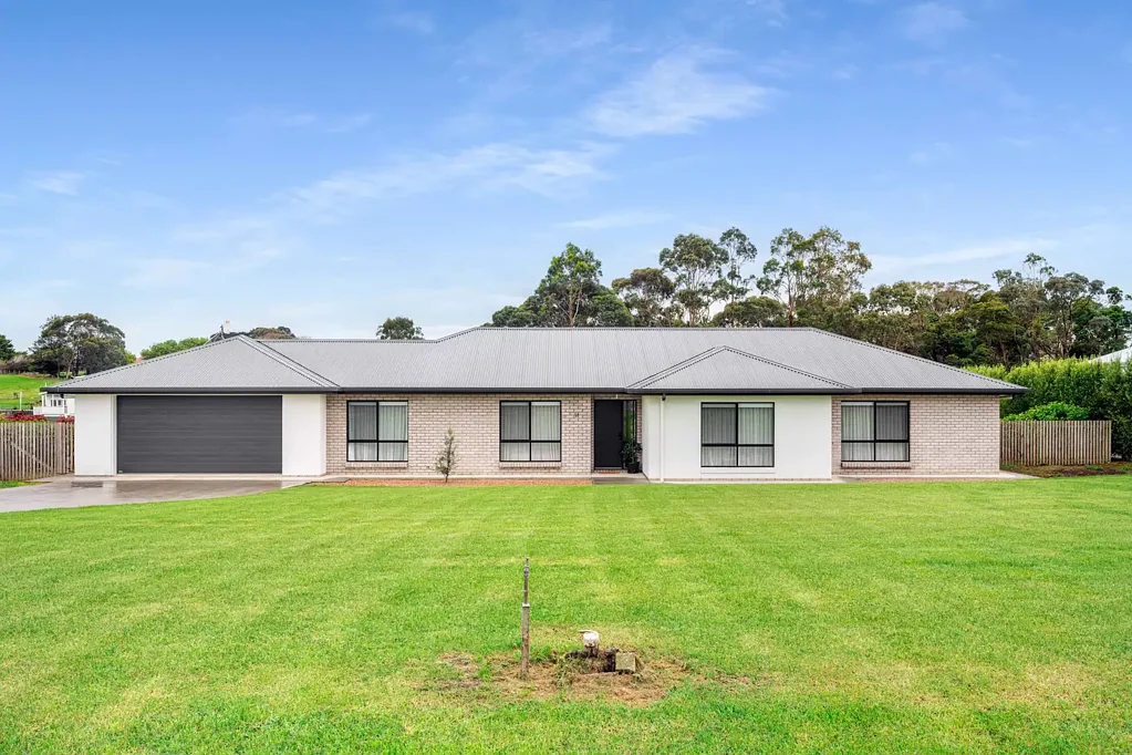 Compton 4ਬੈੱਡਰੂਮ Modern interiors, space to grow and endless family appeal
