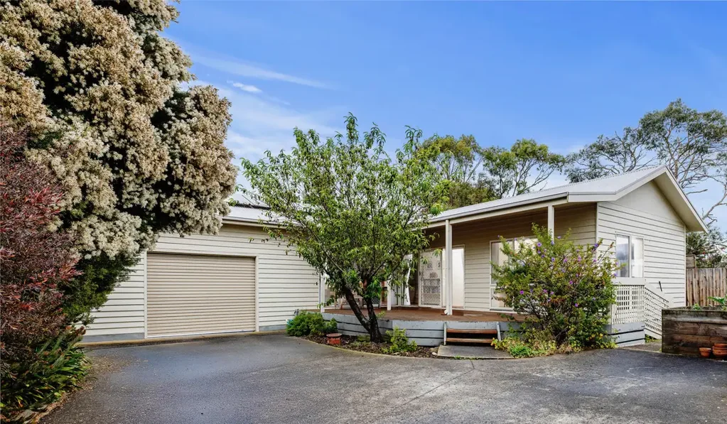 2/20 Cleeland Street, Newhaven, VIC 3925