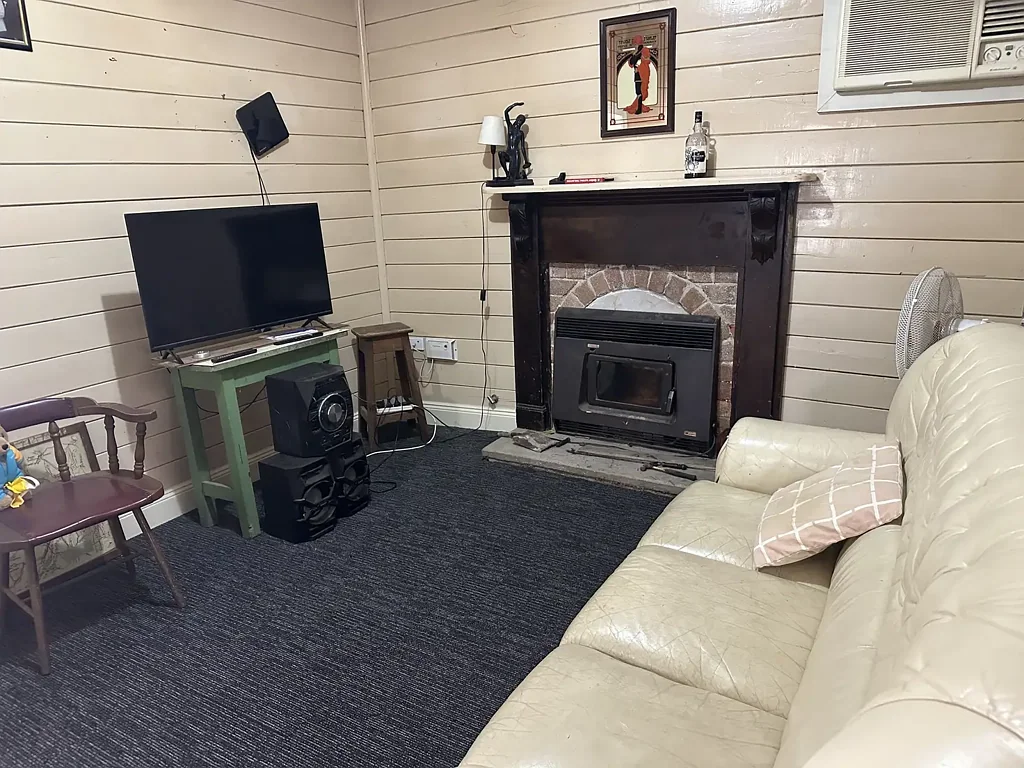 Coolah 3Kwarto Original Cottage – Character & Potential