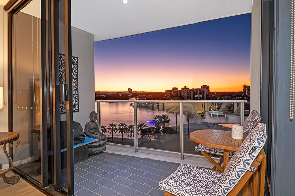 Surfers Paradise 1 Bedroom Captivating AVALON Apartment in the Heart of Surfers Paradise
