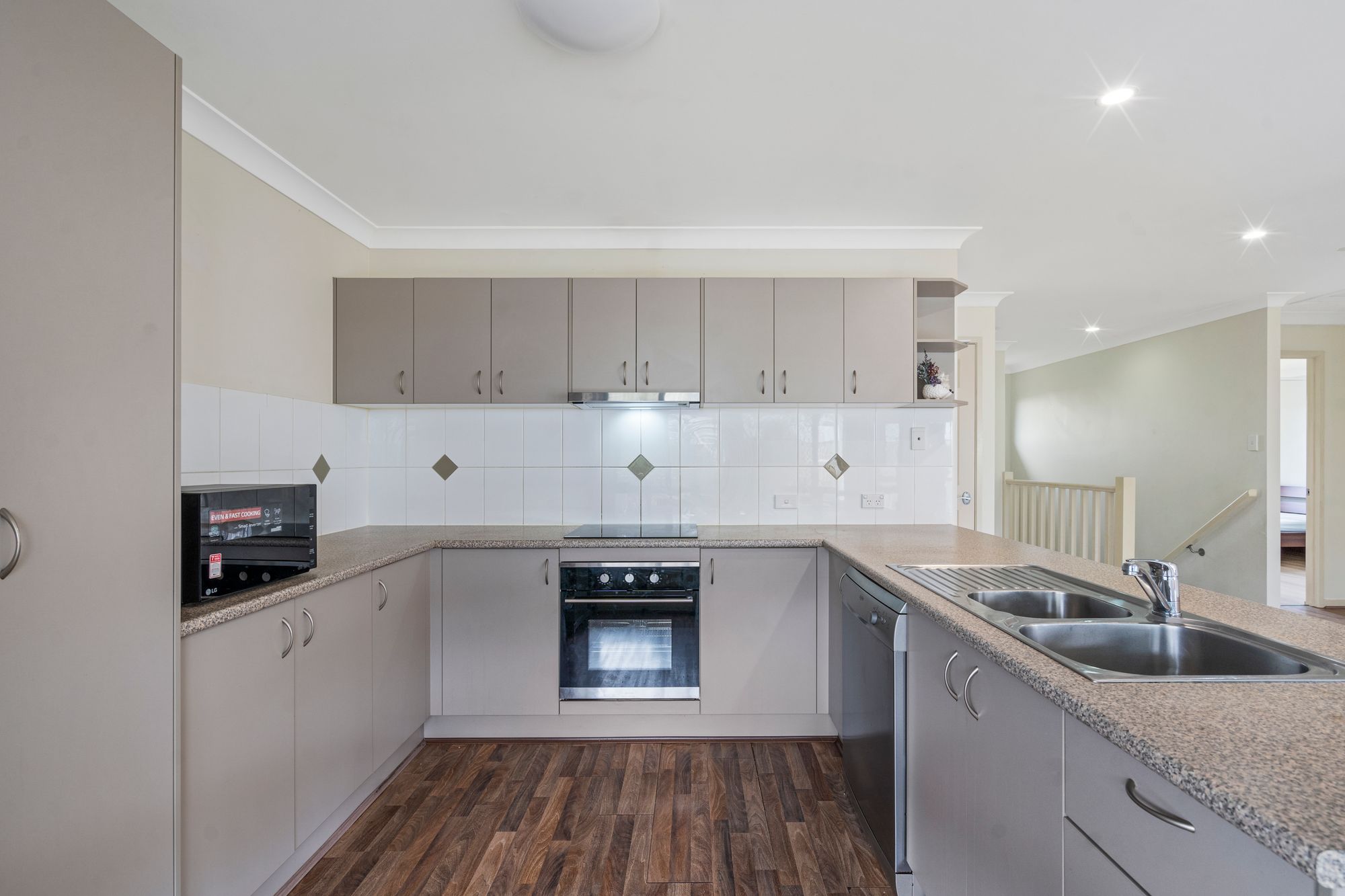 6 WOLSKI WAY, REDBANK PLAINS QLD 4301, 0部屋, 0バスルーム, House