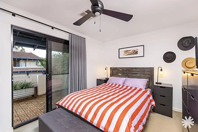 1/8 Lawrence Street, Como, WA 6152, 3 slaapkamers, 2 badkamers, Townhouse