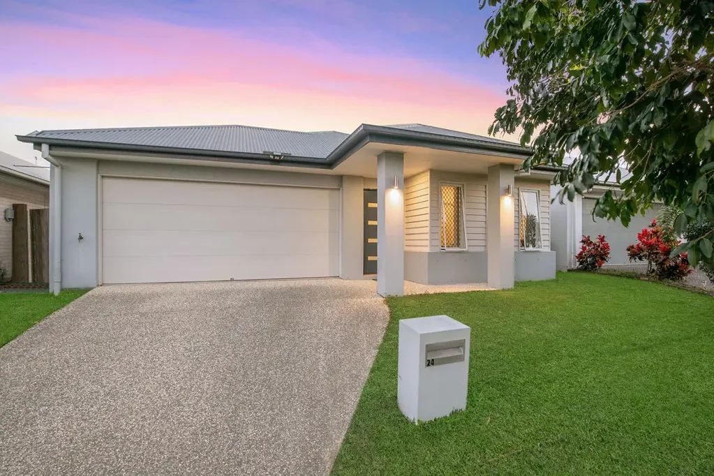 Griffin 4침실 4 Bedroom Family Home, Multiple Living Areas, Beautiful Kitchen & Ducted Air-conditioning!