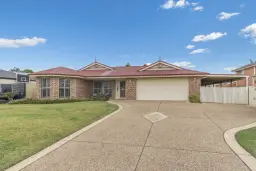 106 SOMERSET DR, Thornton