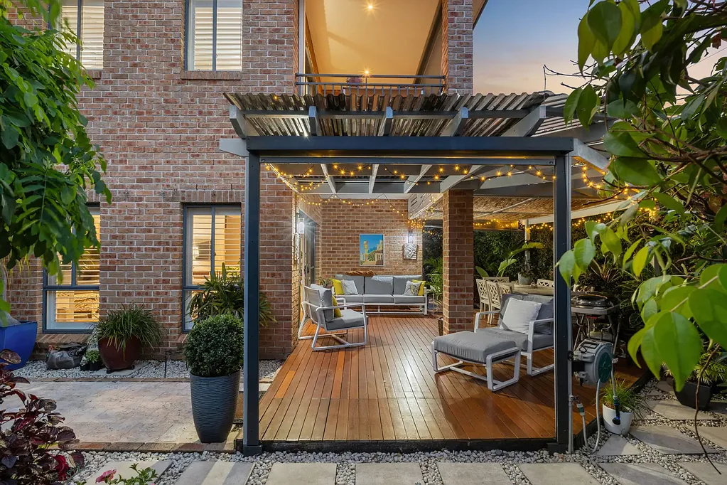 Engadine 3ਬੈੱਡਰੂਮ CONTEMPORARY LIVING