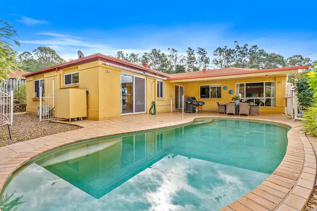 10 Humberside Close, Mudgeeraba, QLD 4213