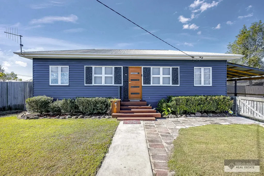 Bundaberg East 3房  Where Character Meets Contemporary Living