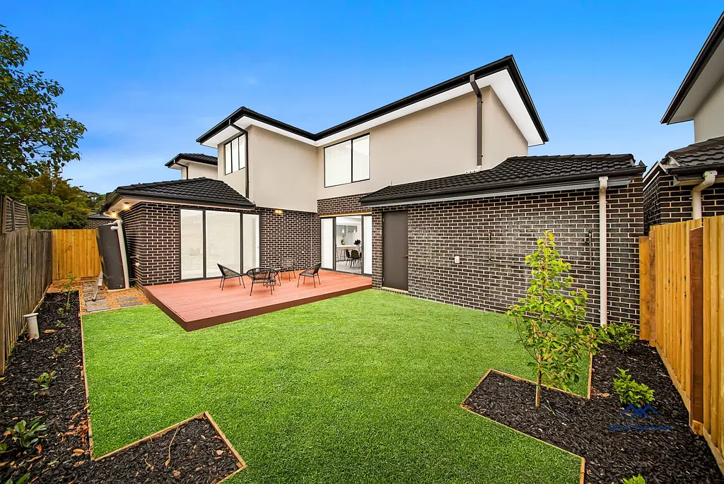 Berwick 4Kwarto Must Sell Fast ,Price Slashed! Make An Offer, Don’t Miss Out, Stunning Family Masterpiece Brand New on Prime Berwick  4 Bed,3.5 Bath 2 Car.