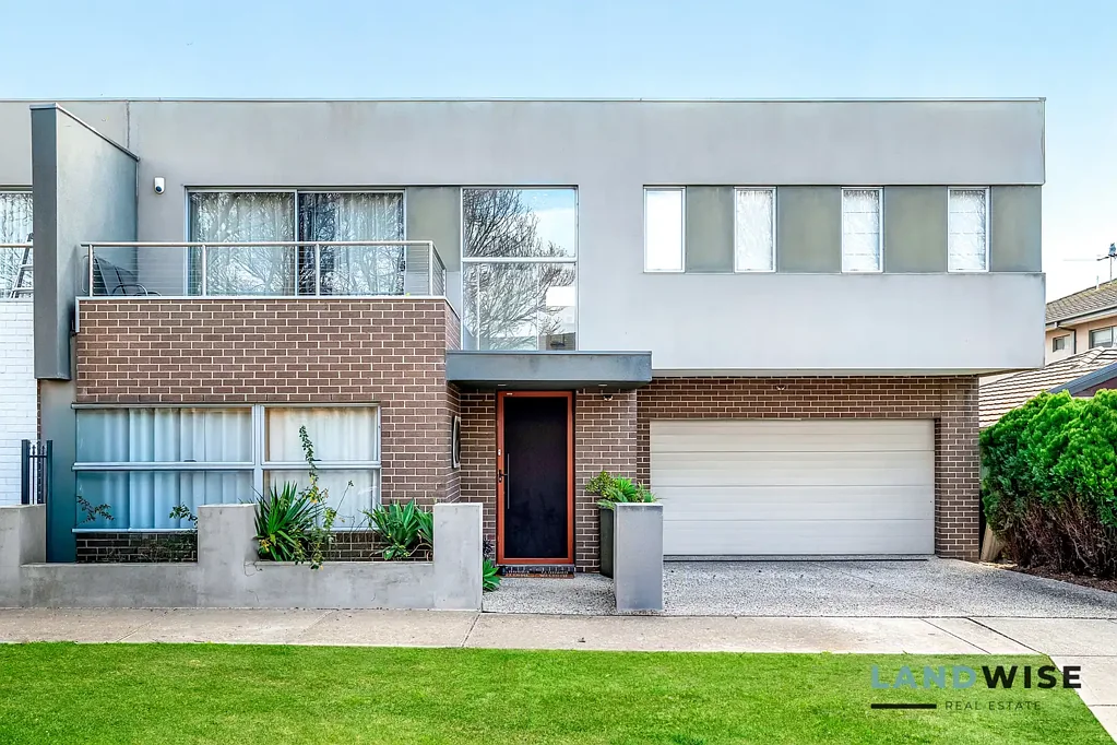Caroline Springs 4Habitaciones Where Family Living Meets Style, Space & a Prime Location