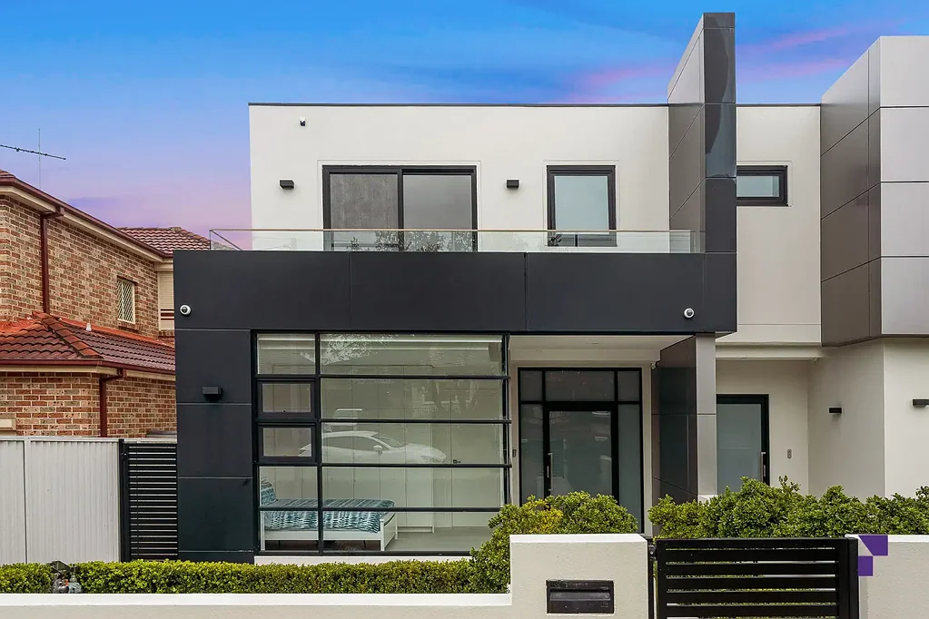 Greenacre 4 Bedroom Contemporary Tri-level home with basement retreat and two street access